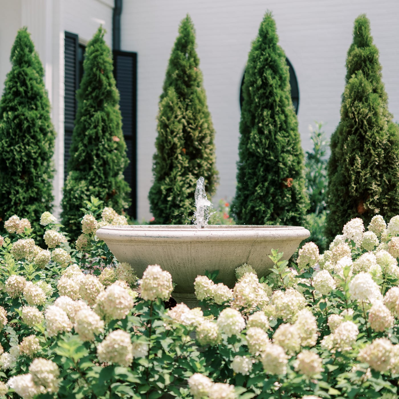 flowers-as-decoration-1400x1400